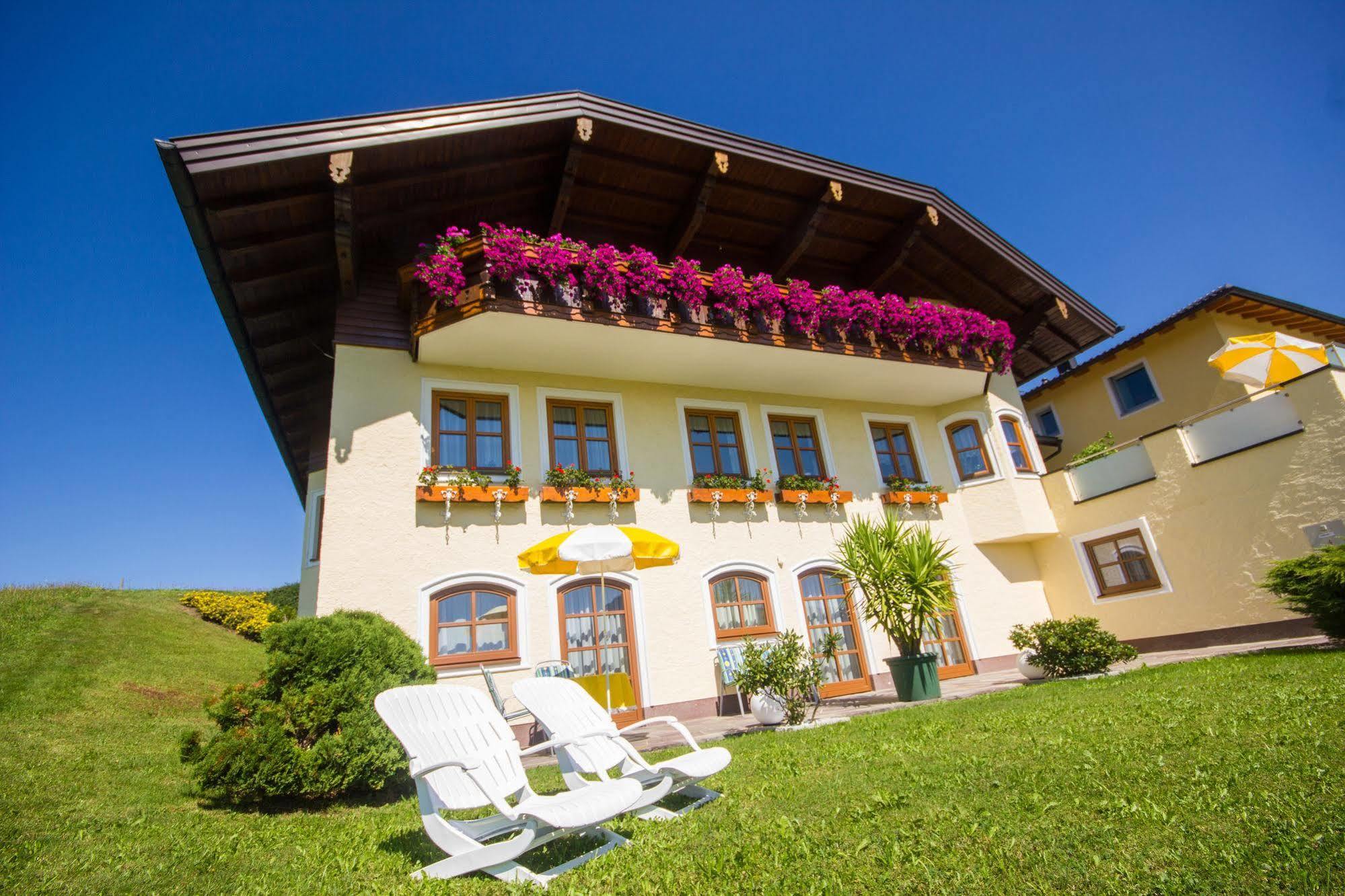 Gaestehaus Stabauer Mondsee Eksteriør billede