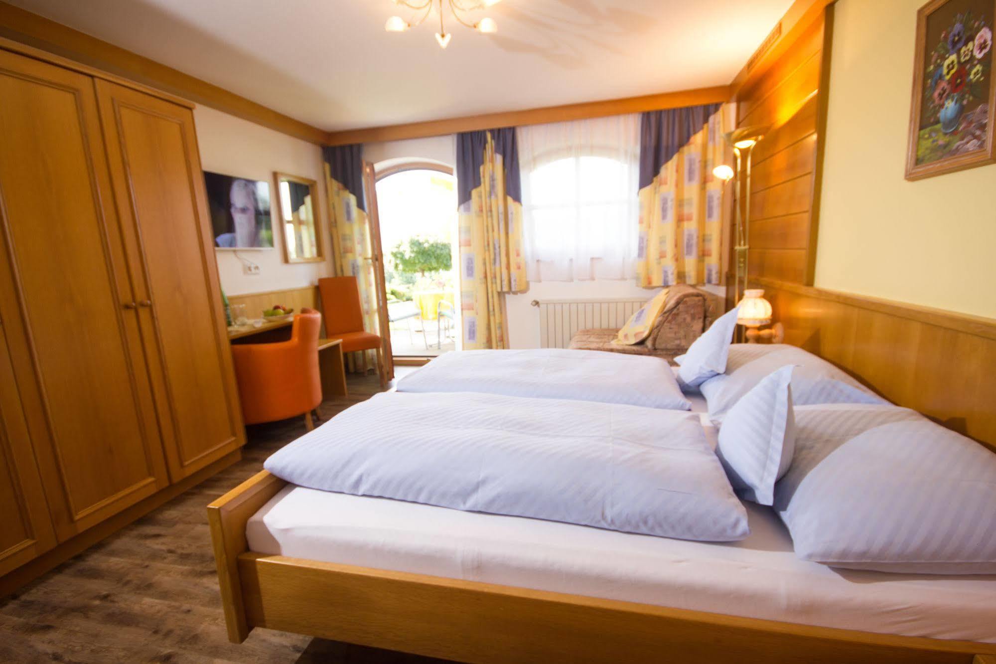Gaestehaus Stabauer Mondsee Eksteriør billede