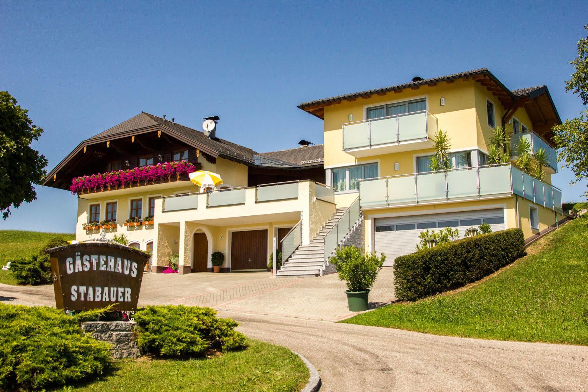 Gaestehaus Stabauer Mondsee Eksteriør billede