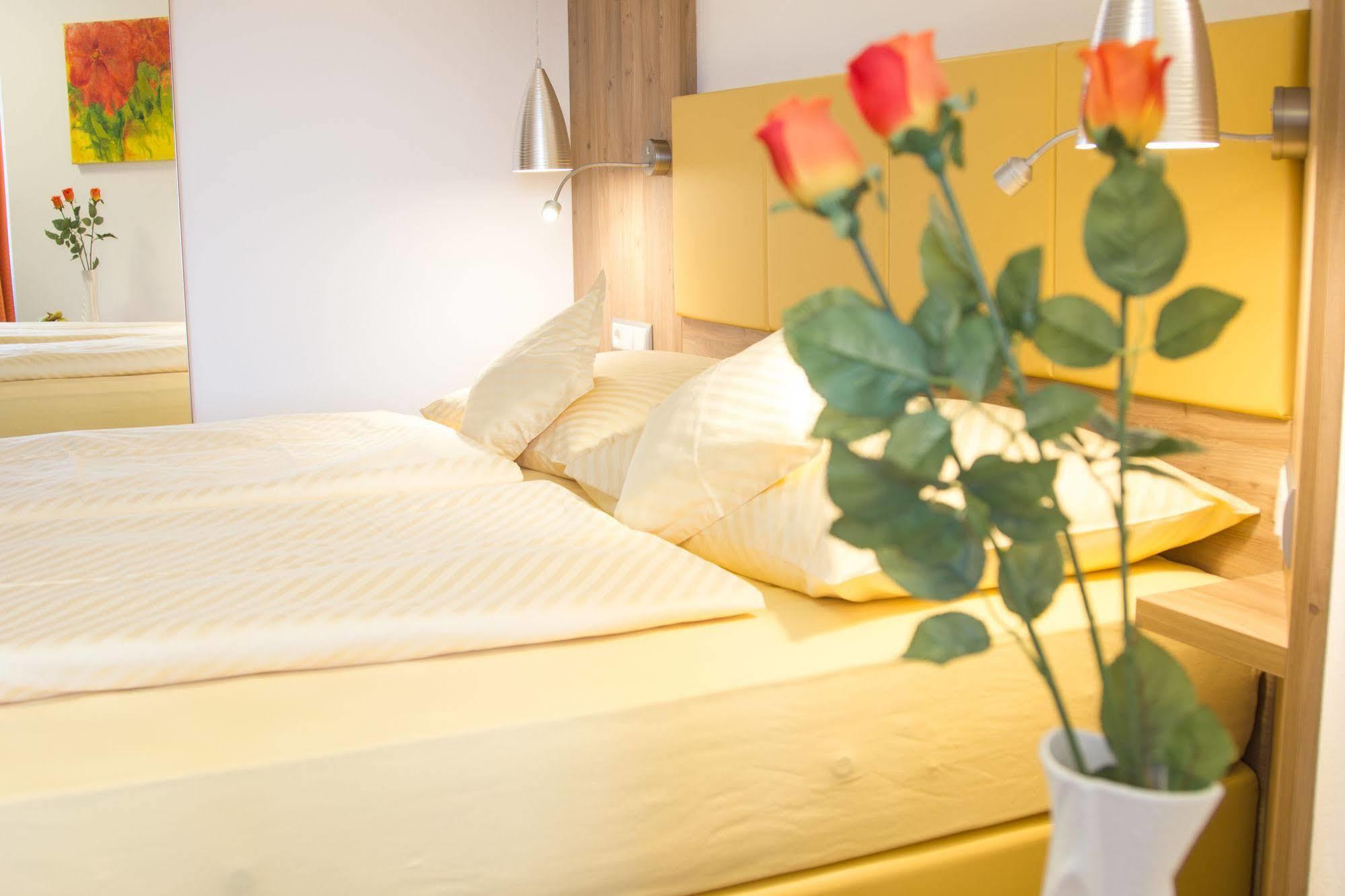 Gaestehaus Stabauer Mondsee Eksteriør billede