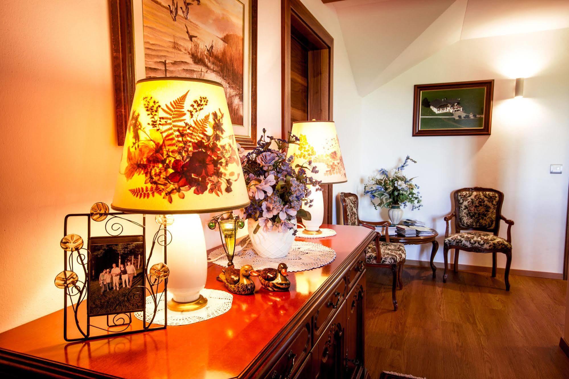Gaestehaus Stabauer Mondsee Eksteriør billede